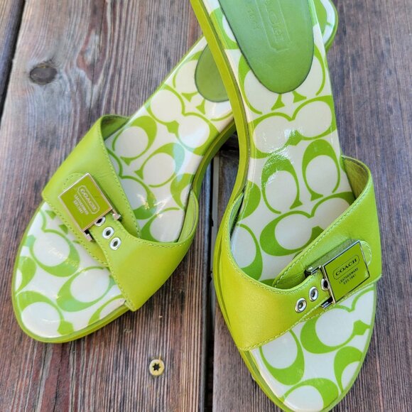 Y2K Vintage Coach Calf Leather Lime Green Kitten Heel Sandals size 8.5 - Picture 1 of 5